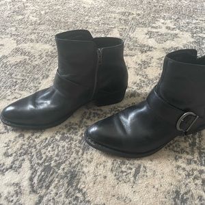 Black leather Born boots, women’s size 11.
